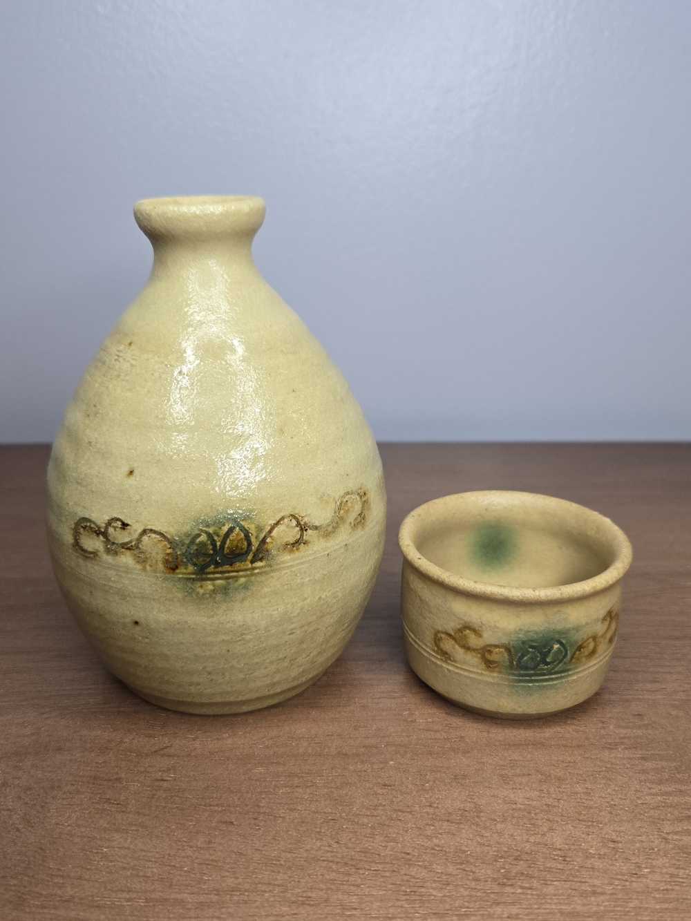 Japanese sake set tokkuri (bottle) and ochoko (cup) made by Hirokazu-san